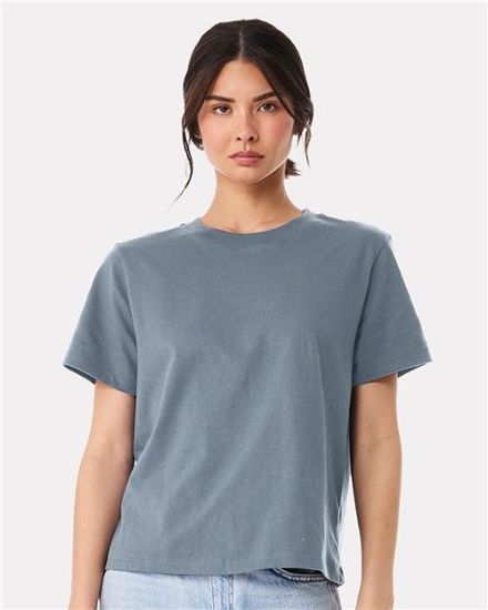 Picture of 6110 - Women's 6 oz. Heavyweight Tee
